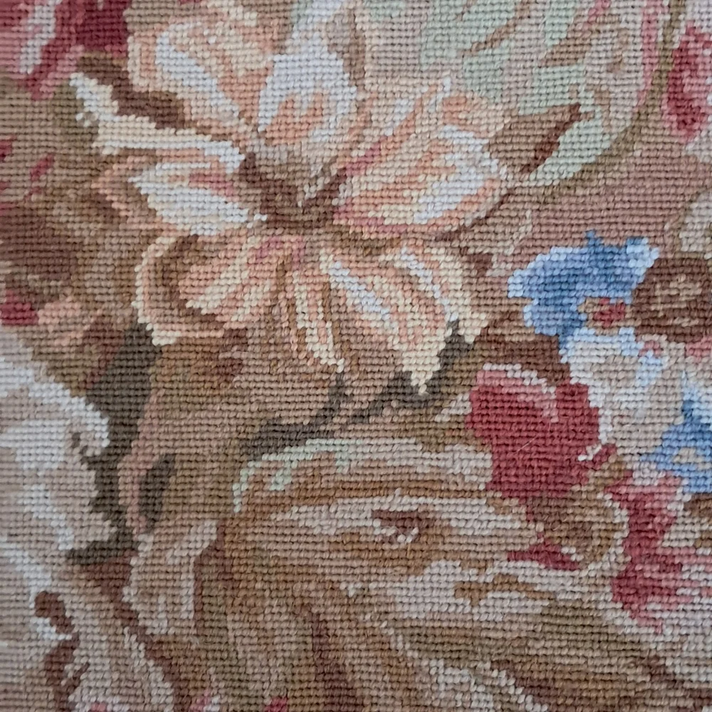 Vintage needlepoint pillow cover - Picture 2 of 4